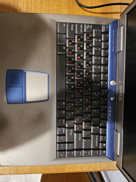 Продам старенький ноутбук