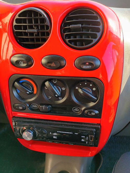 Vând autoturism DAEWOO Matiz