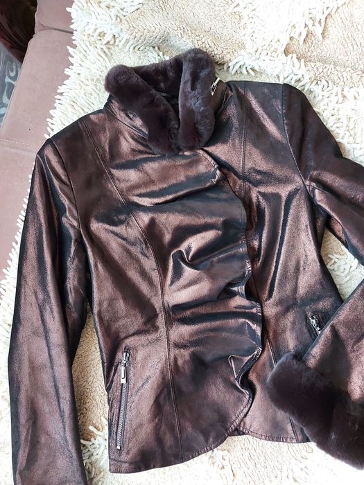 Шикарная демисезонная куртка.