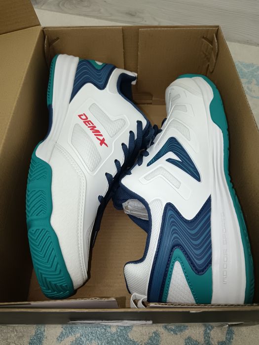 Мужской кроссовки Демикс,