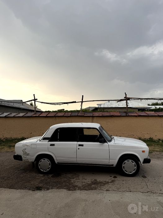 Ваз 2107 сотилади 2001