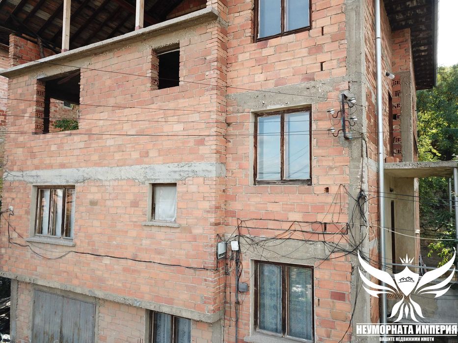 Продава се Къща в Асеновград - 424 кв.м за 399 €/кв.м - Снимка #10