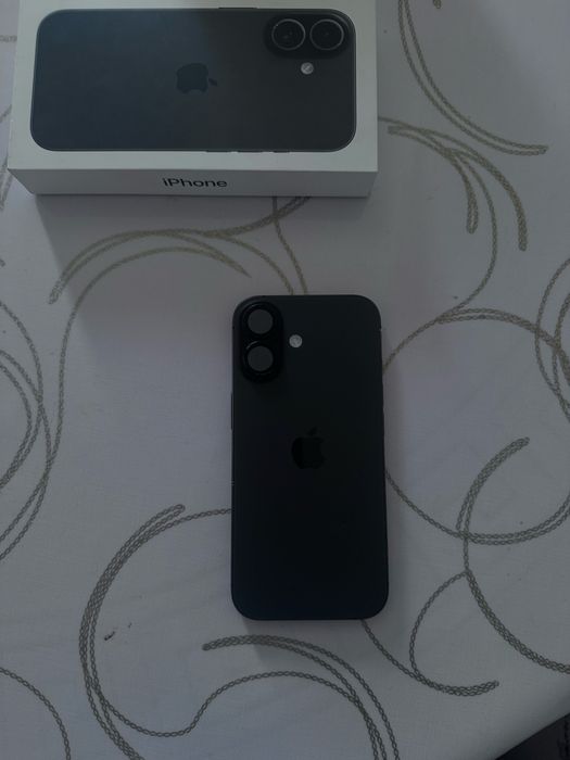 Продаю İphone 17