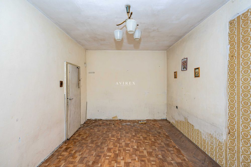 Продава се Тристаен апартамент в Пловдив, Христо Смирненски - 86 кв.м за 971 €/кв.м - Снимка #8