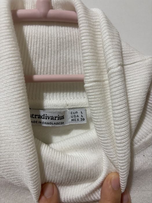 Белая водолазка stradivarius L