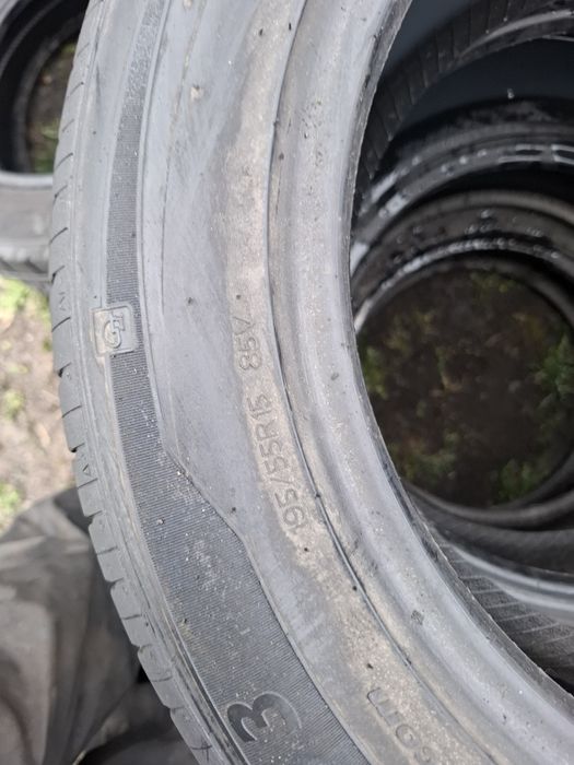 Vand 2 sau 4 anvelope 195 55 15 bune de vara