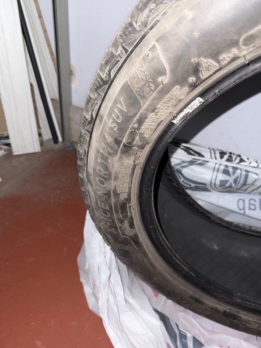 Зимние шины 235/55/19 michelin