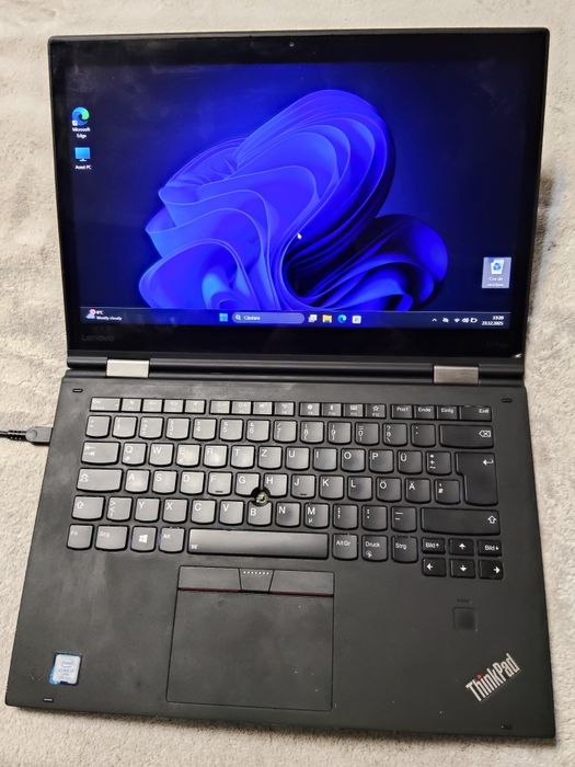 Laptop Lenovo yoga X1 gen 2 i7-7600u,16gb RAM ,ssd 128 GB touch spart