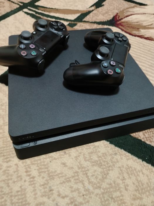 Playstation 4 1tb goldhen