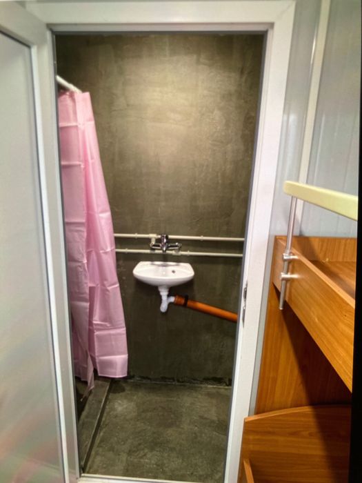 Дава се под наем  в Елин Пелин - 12 кв.м за 382.5 € - Снимка #5