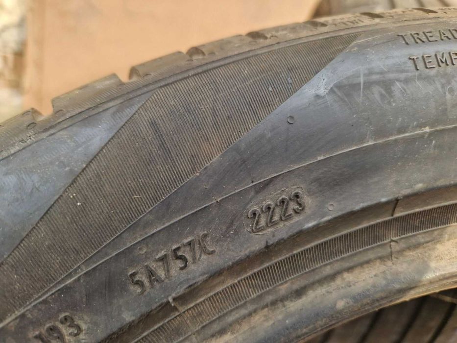 2 Pirelli R19 255/45 Летни гуми  DOT2223