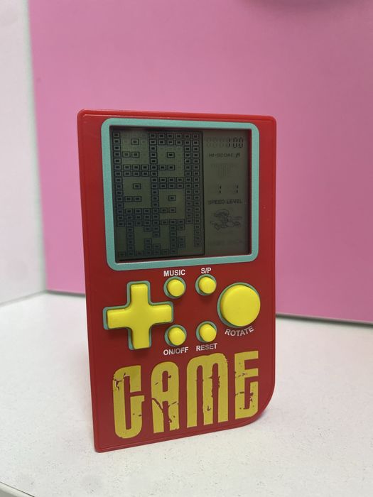 Маленький Game Console
