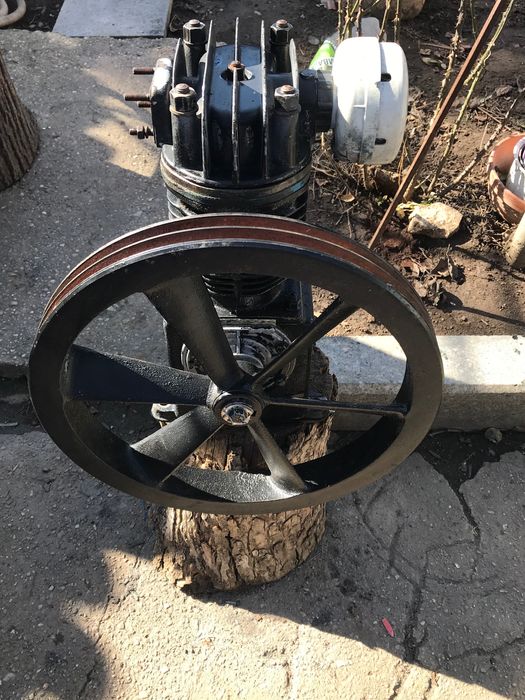Compresor ECR 350 Uzina Timpuri noi. Menghină 150 mm