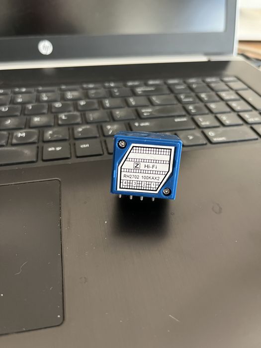 Potentiometre pentru volum Alps 100kohmi stereo, logaritmic, cu loud