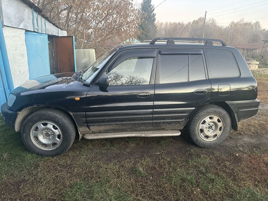 Рав 4  1995 года