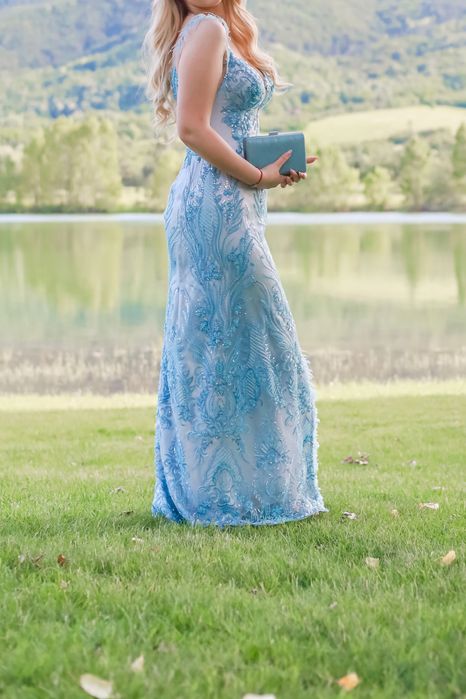 Официална рокля!