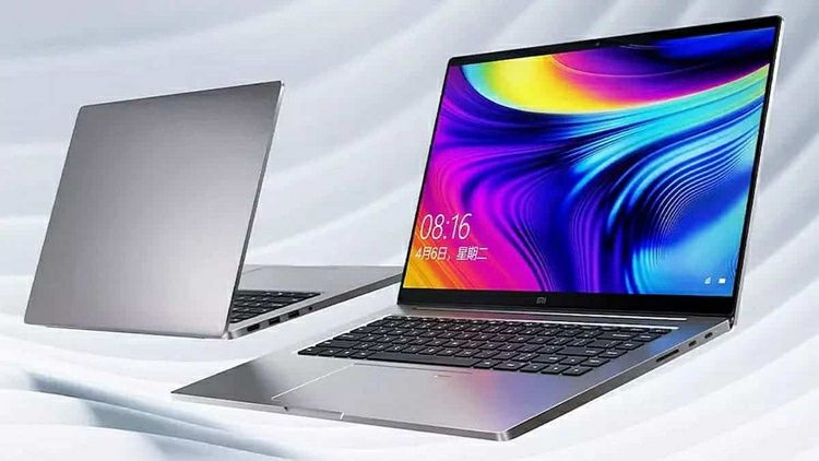 Установка защитных плонк на экран MacBook M1. M2. M3