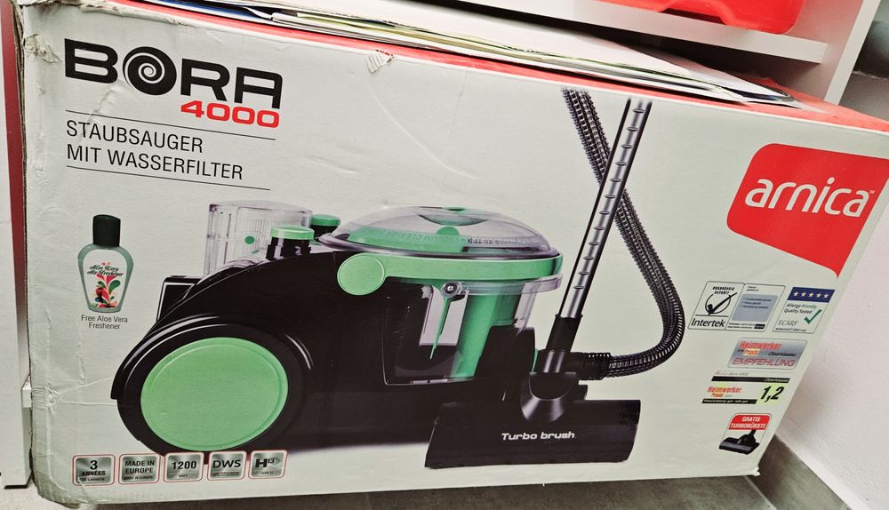 Aspirator cu filtru de apă 4000W