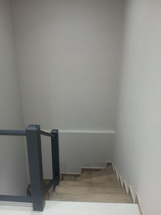 Продам свои 2дома-коттеджа в самом центре ориентир за Океаном. Гост.Ро