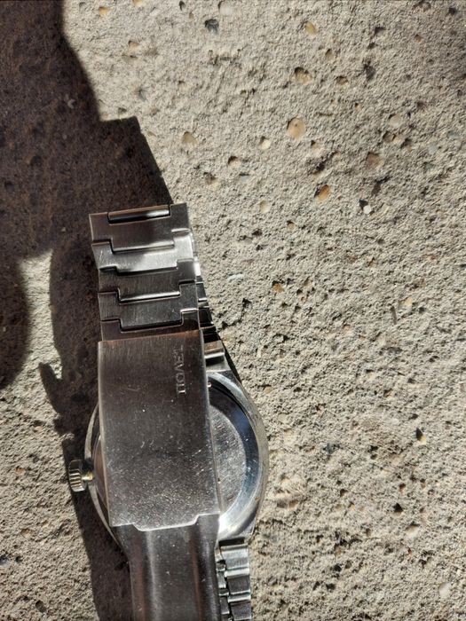 Стар ръчен часовник