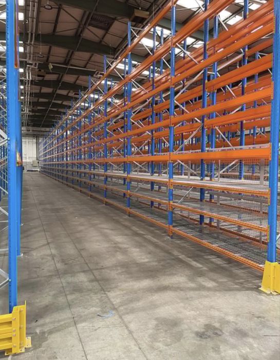 Rafturi metalice industriale