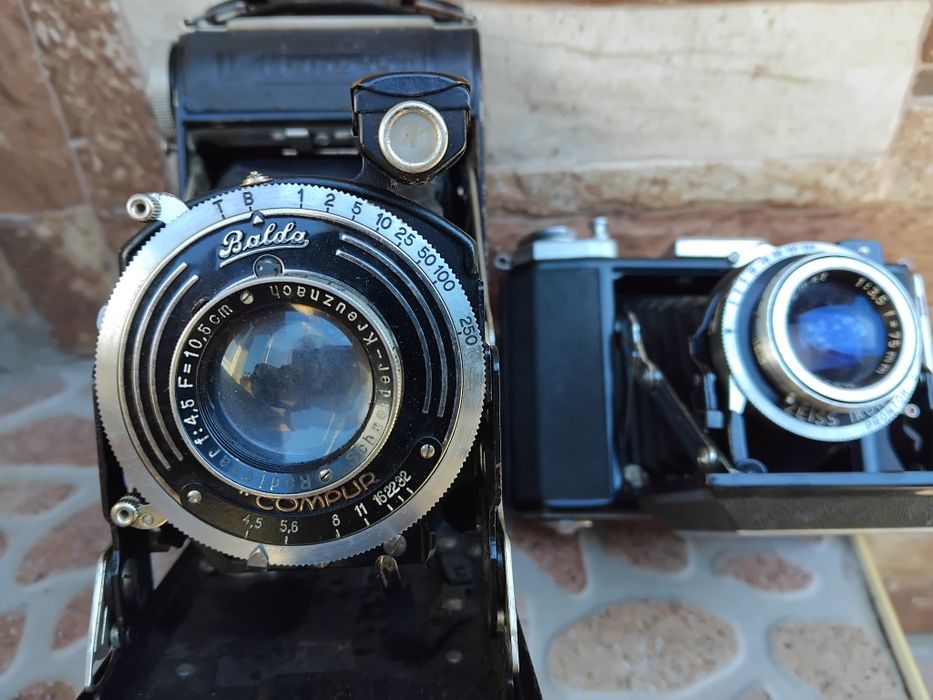Ритро Фотоапарати  Kodak и Carll Zeiss