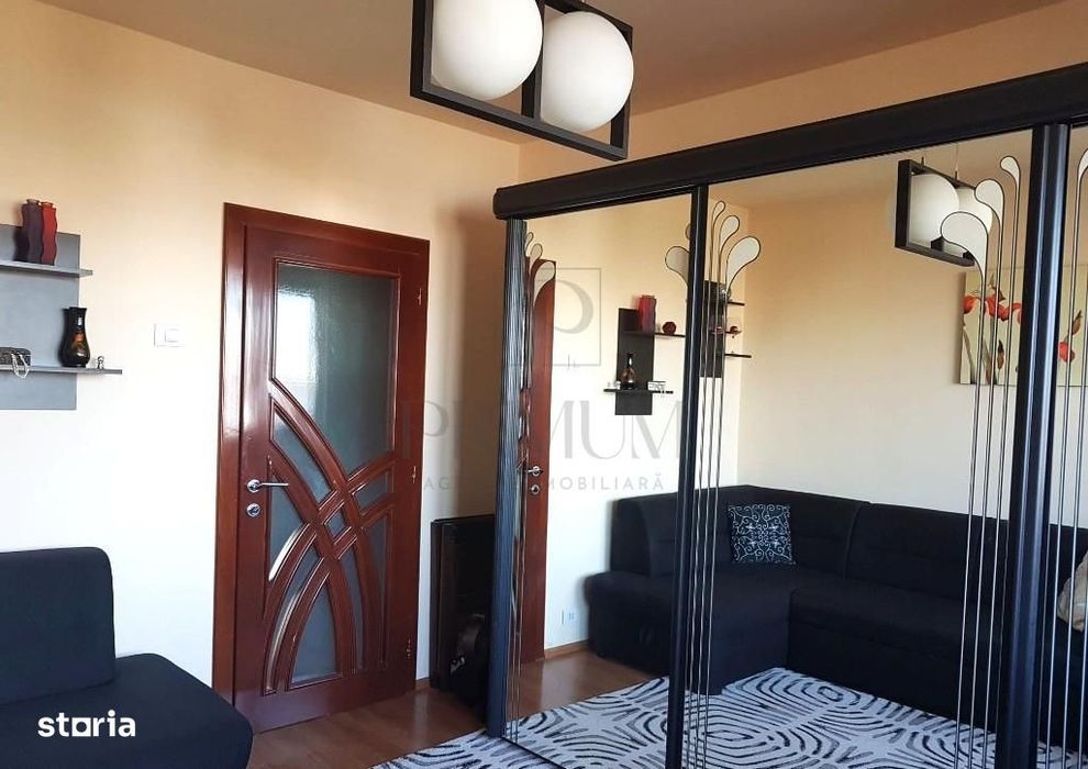 Punctele Cardinale - Bloc Izolat - 3 Camere - 2 Bai - Centrala Proprie