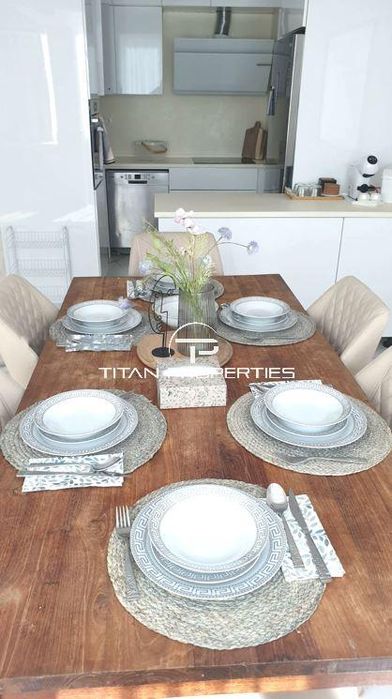 Дава се под наем Двустаен апартамент в Варна, Център - 85 кв.м за 850 € - Снимка #3