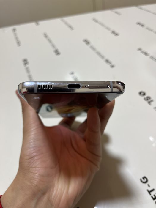 Samsung s 21 ultra 12/256 gb 1ta sim kartali holati yaxwi