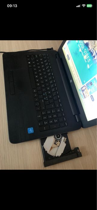 Laptop HP Slim Display 15,6 Led,Windows,4gb ram ddr3,500gb m functional cu incarcator se da cu proba.