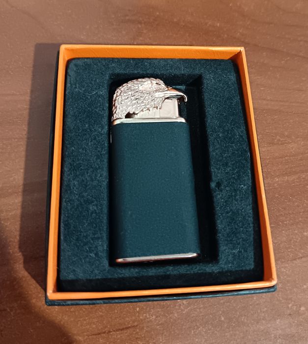 Bricheta cap de vultur