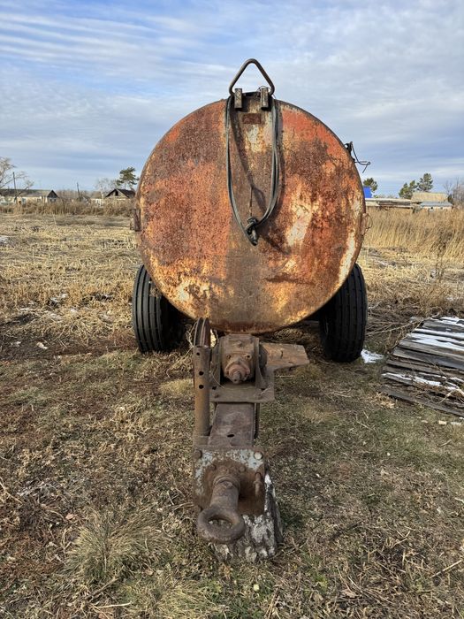 Бочка 3 куба на колесах