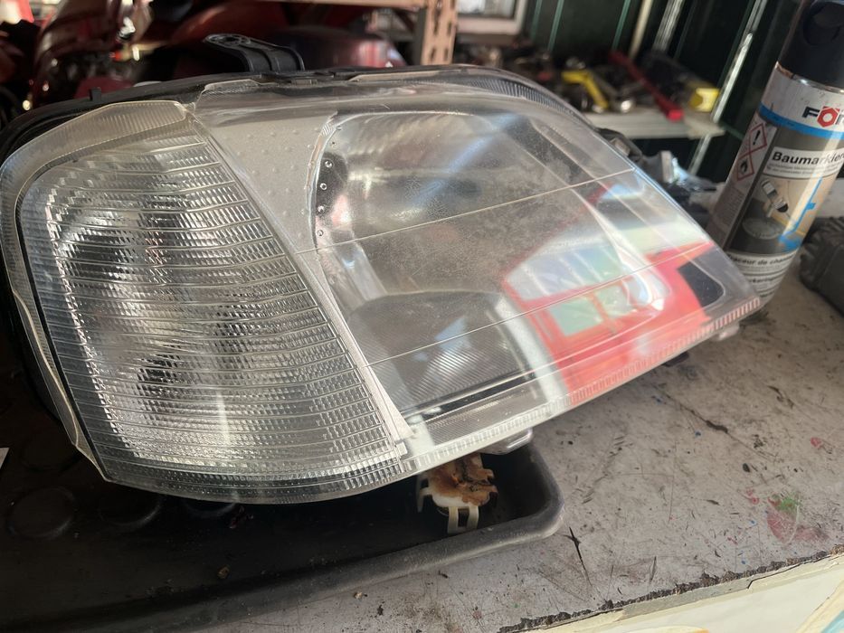 far logan dreapta model 2004/2009