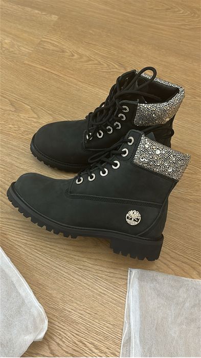 Продам ботинки зимние