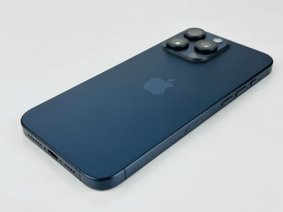 Apple iPhone 15 Pro Max 256GB Blue Titanium Перфектен! Гаранция!