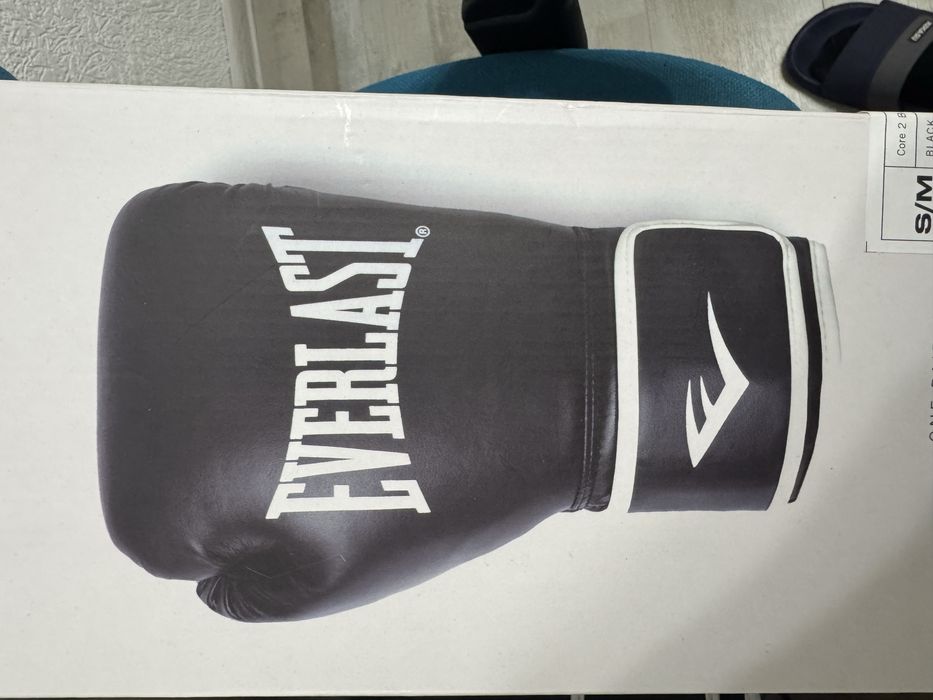Ръкави на Everlast нови!!