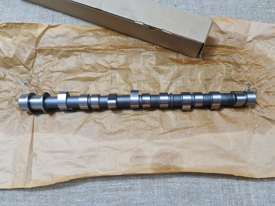 4D56 .Распредвал