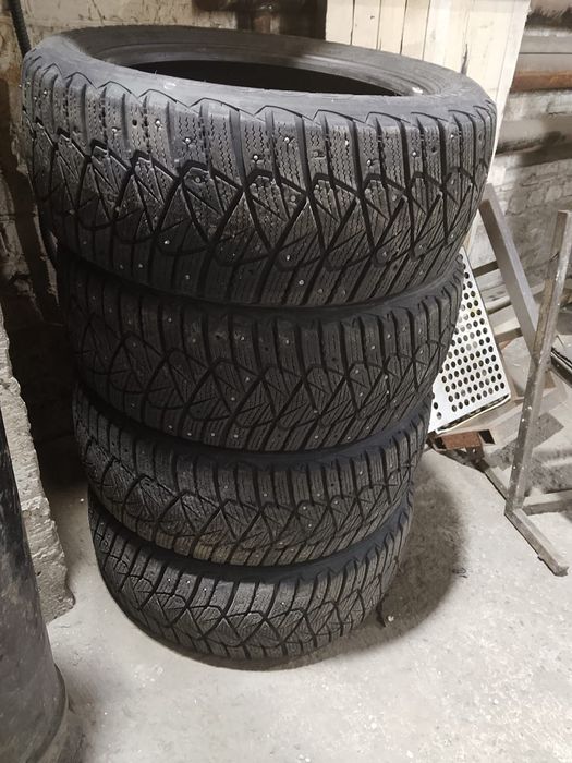 Продам зимнюю резину б/у.16