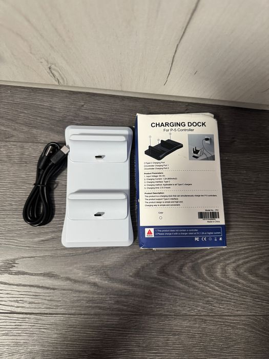 Зареждаща Dock станция за джойстици PS5