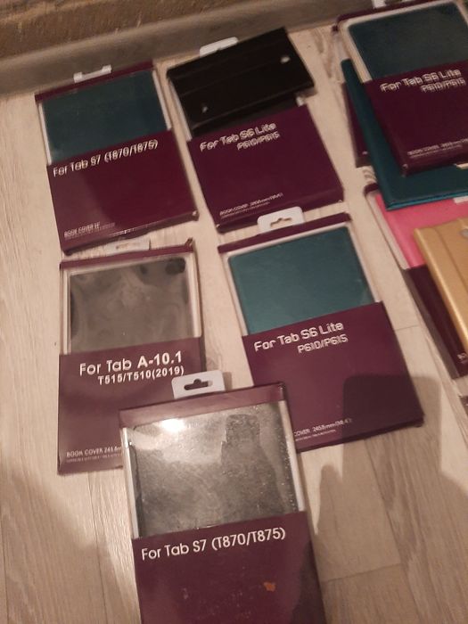 Продам чехлы для  планшетов