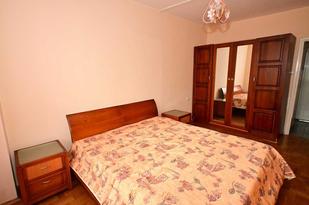 Обзаведен тристаен в гр. София, ж.к. Люлин 3