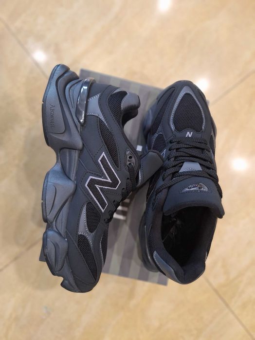 New Balance 9060 Mono Black