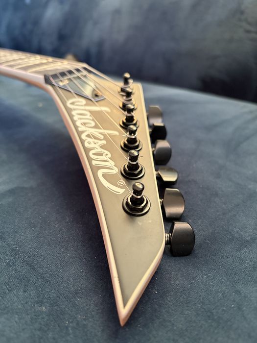 Jackson JS32T Rhoads
