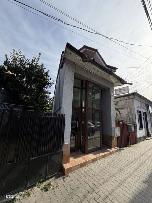 Clădire Comercială De Vanzare – 3 Nivele, In Centrul Orașului! 15