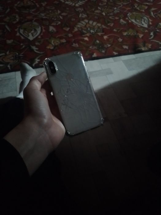 Айфон хс 256гб разбитый