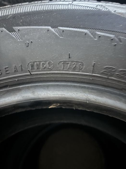 Зимни гуми за бус 235/65/16С NEXEN