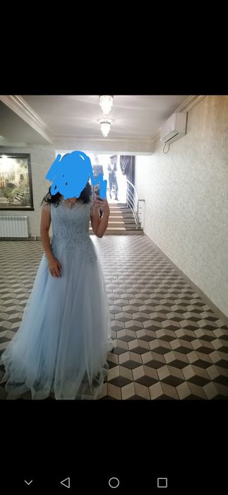 Продам вечерние платья