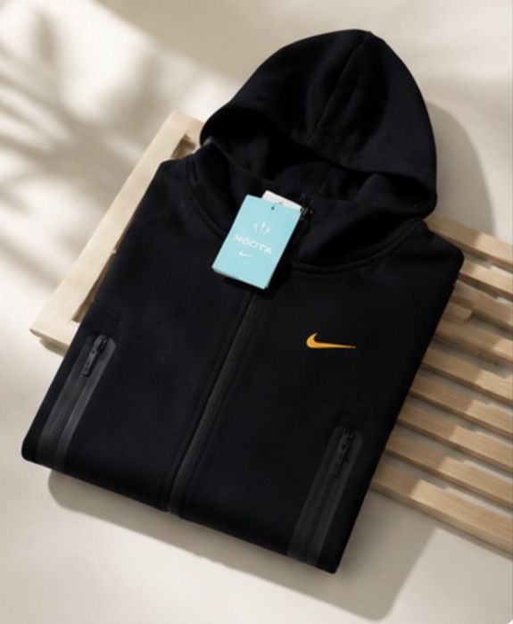 Продам Nike Tech Fleece Nocta черную