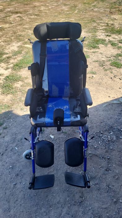 Продам инвалидную коляску