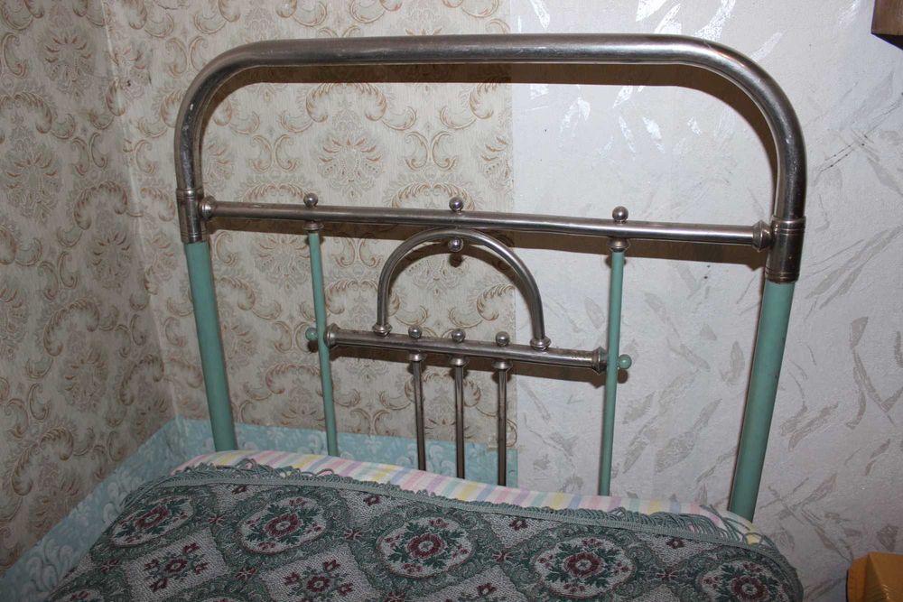 Кровать железная советская
